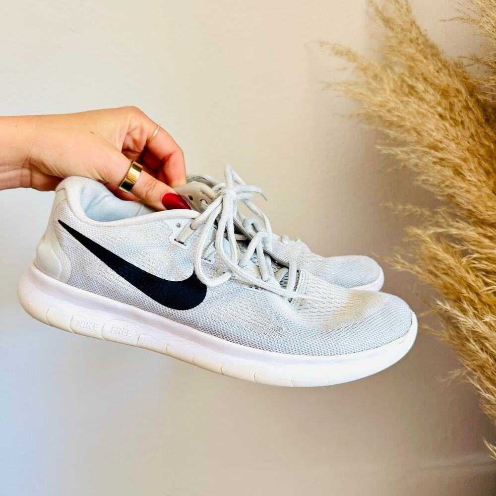 NIKE Free RN 2017 White Black Grey Logo Woven Lace Up $120 Running Gym Shoes 9 - Picture 4 of 12